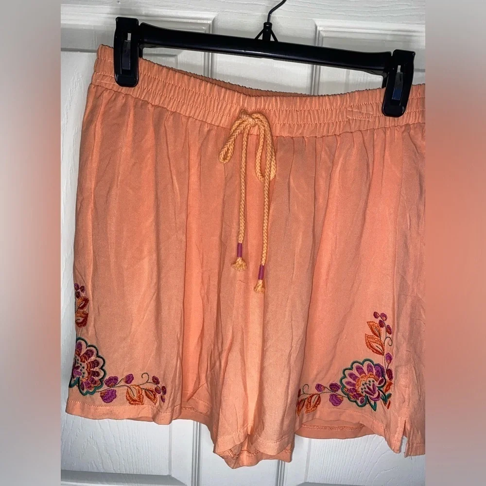 Peach Orange Shorts with Bohemian Floral Embroidery, Beach Shorts, size M